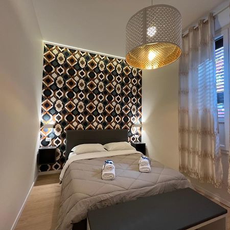 La Suite Deluxe Rooms & Apartments Bolonia Zewnętrze zdjęcie