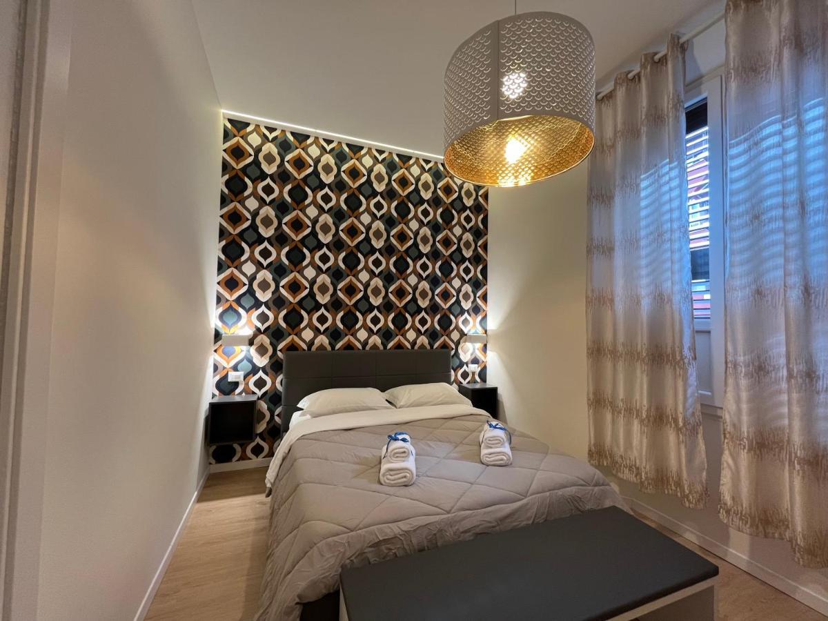 La Suite Deluxe Rooms & Apartments Bolonia Zewnętrze zdjęcie